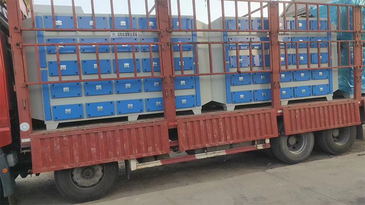 活性炭吸附環(huán)保箱發(fā)貨 活性炭吸附環(huán)保箱發(fā)貨